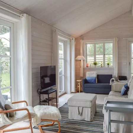 Three-bedroom Holiday In Hornbak