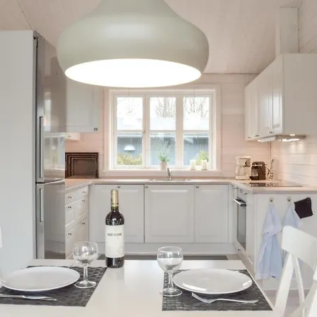 Three-bedroom Holiday In Hornbak Casa vacanze Hornbæk