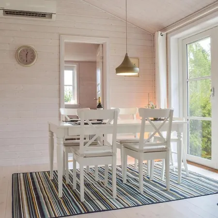 Three-bedroom Holiday In Hornbak Casa vacanze Hornbæk