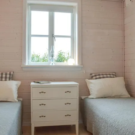 Three-bedroom Holiday In Hornbak Casa vacanze *