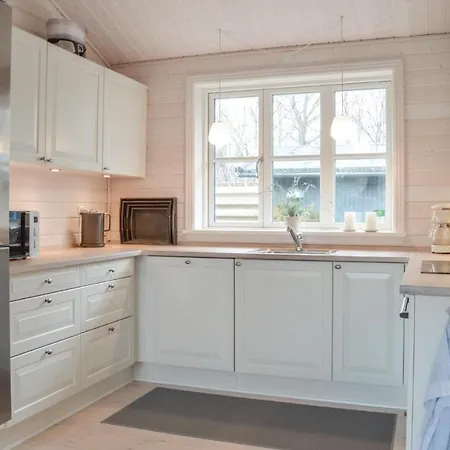 Three-bedroom Holiday In Hornbak Casa vacanze *